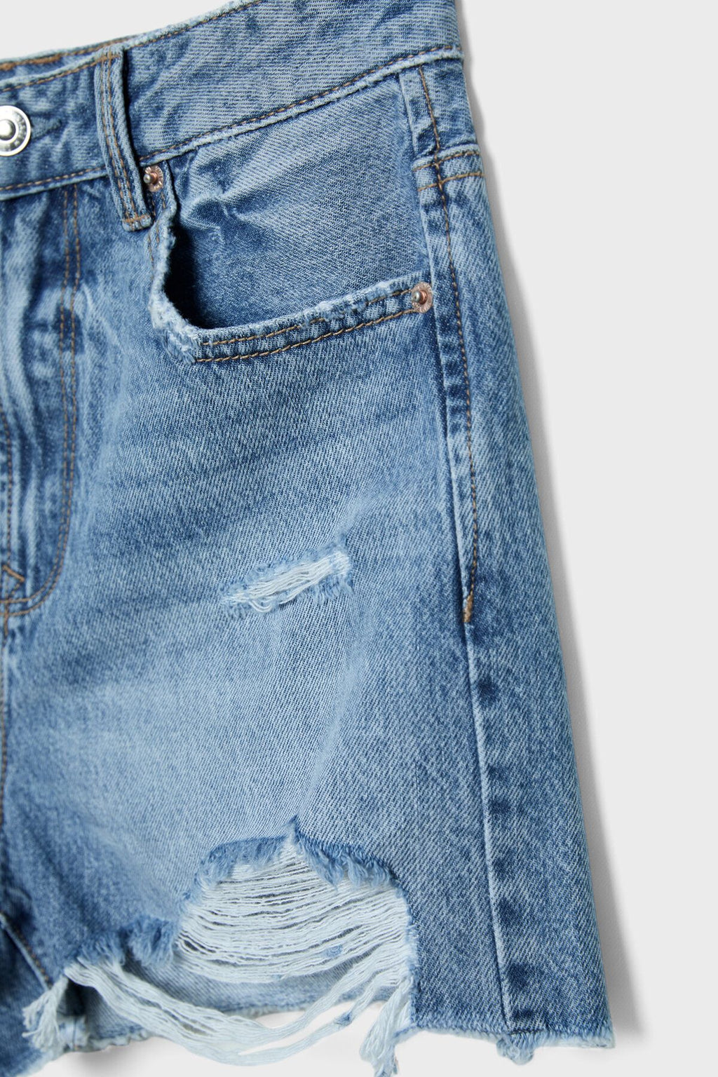 Stradivarius Distressed Denim Şort
