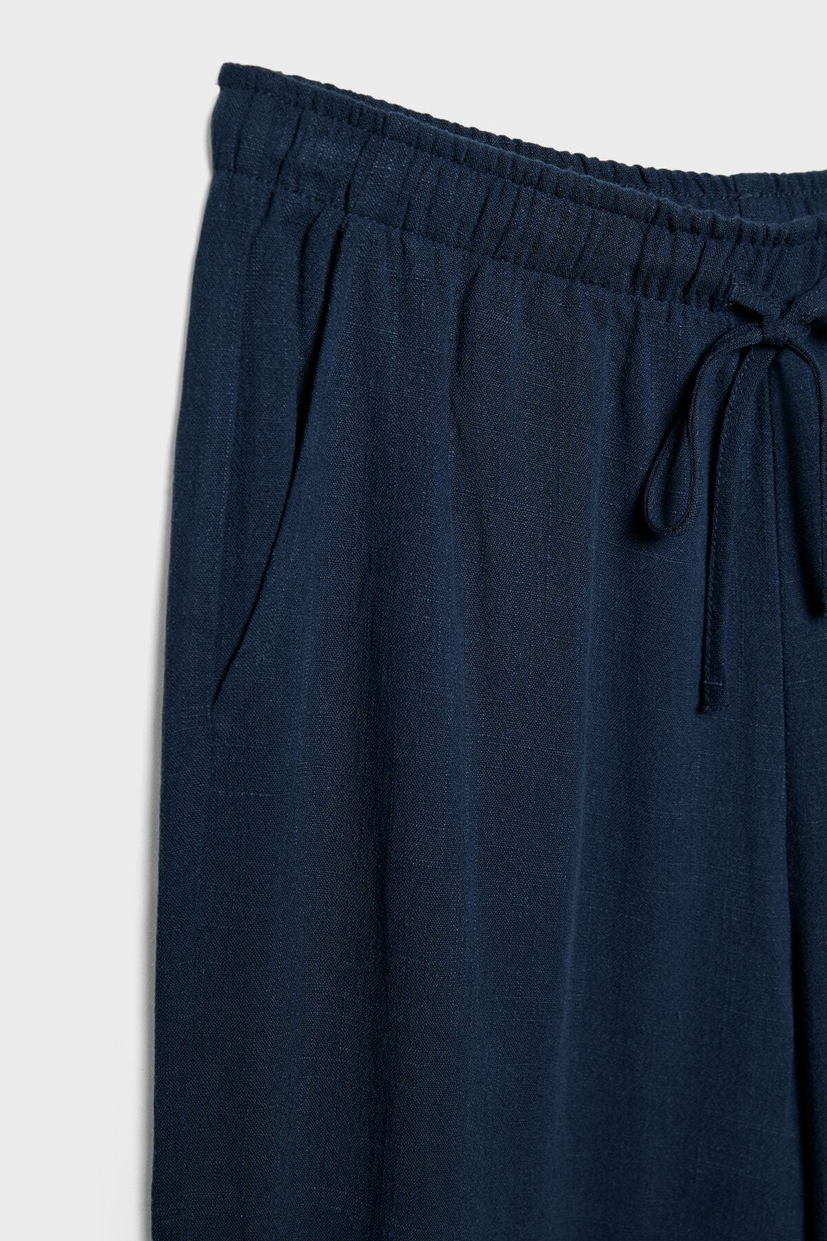 Stradivarius Dökümlü keten pantolon