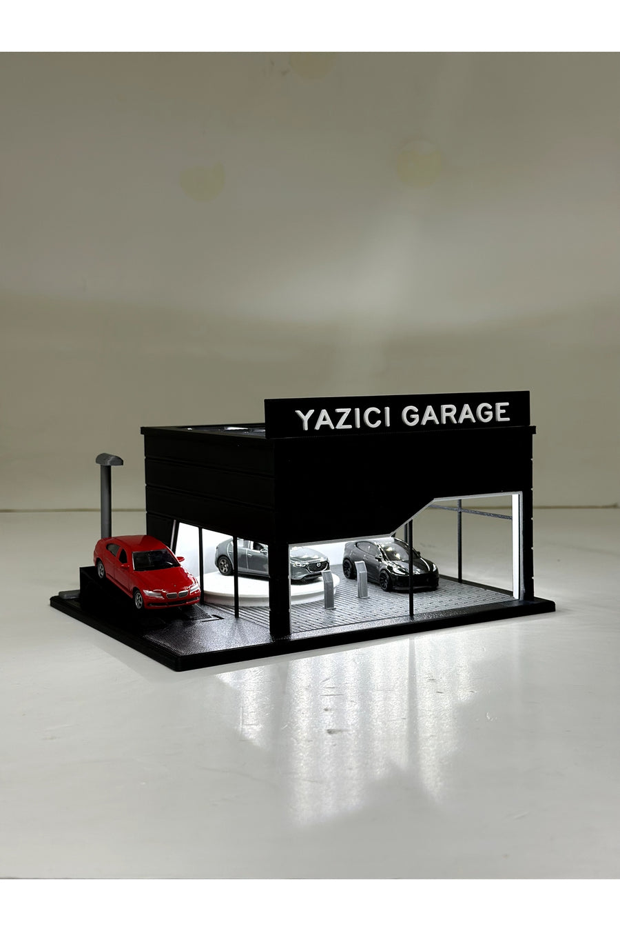 Butik 1/64 Ölçekli Siyah Renk Ledli Showroom Tasarımlı Diorama Araç Sergileme Garajı 3D Baskı