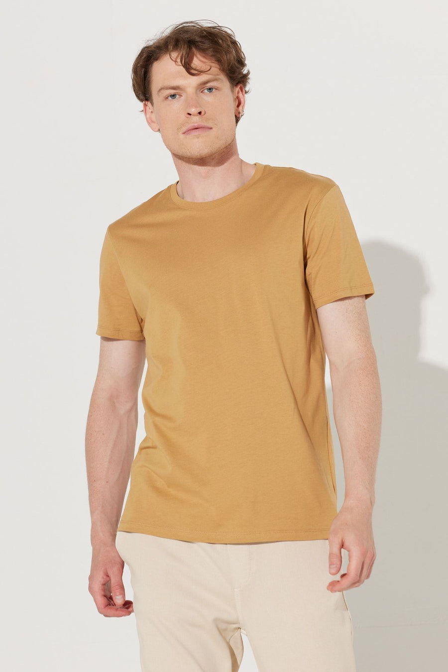 AC&Co / Altınyıldız Classics Erkek/unisex Beyaz %100 Pamuk Slim Fit Dar Kesim Bisiklet Yaka Basic Tişört - Gri