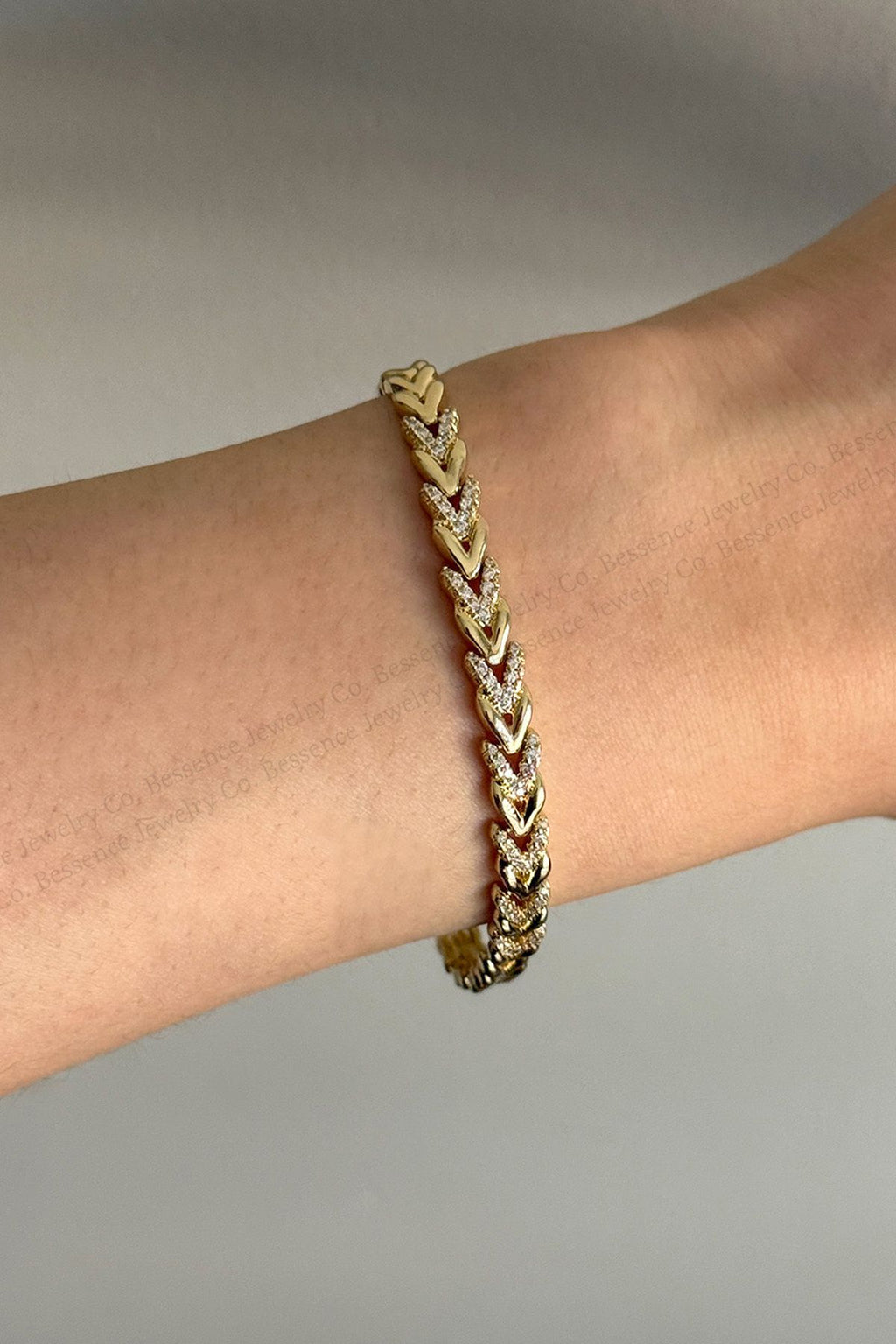 Bessence Jewelry Co XUPING Bileklik Kalpli Taşlı