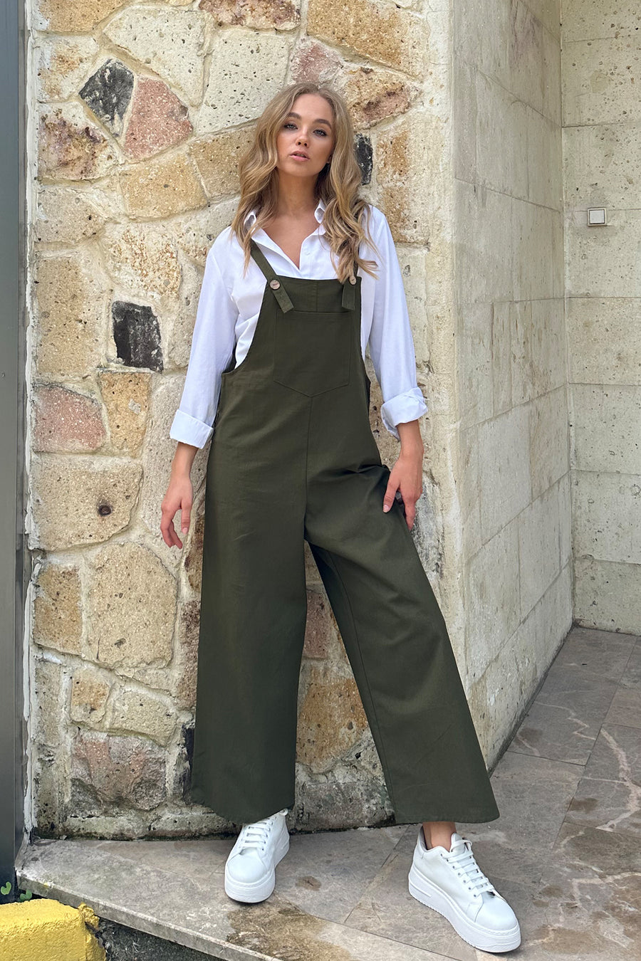 Trend Alaçatı Stili Haki Önü Cepli Askılı Gabardin Bahçıvan Tulum ALC-X12186 - Siyah