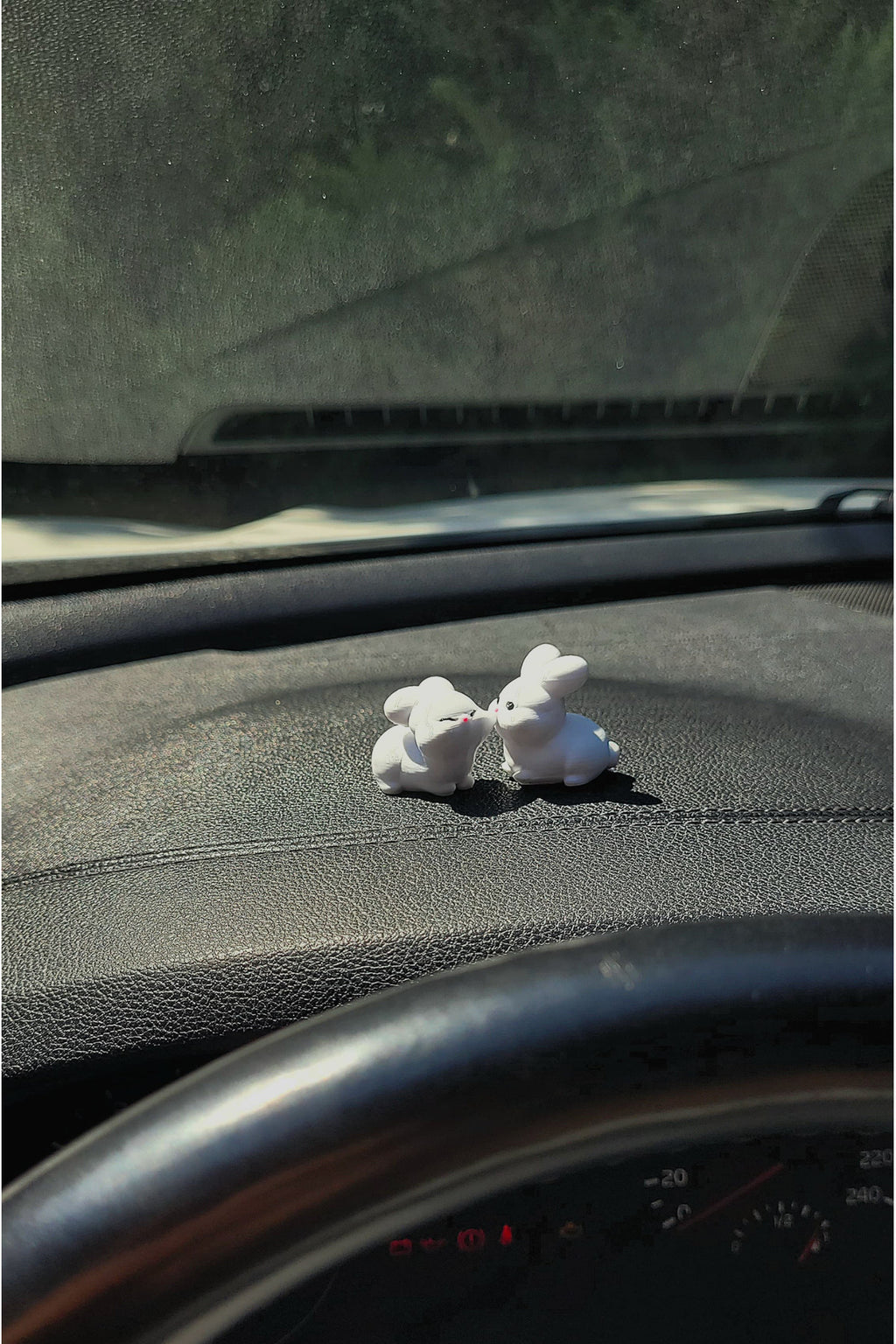 Genel Markalar Tatlı Tavşan Çift Sert Plastik Araba Süsü, Çift Hediye, Minik Süs, Tavşan Çift