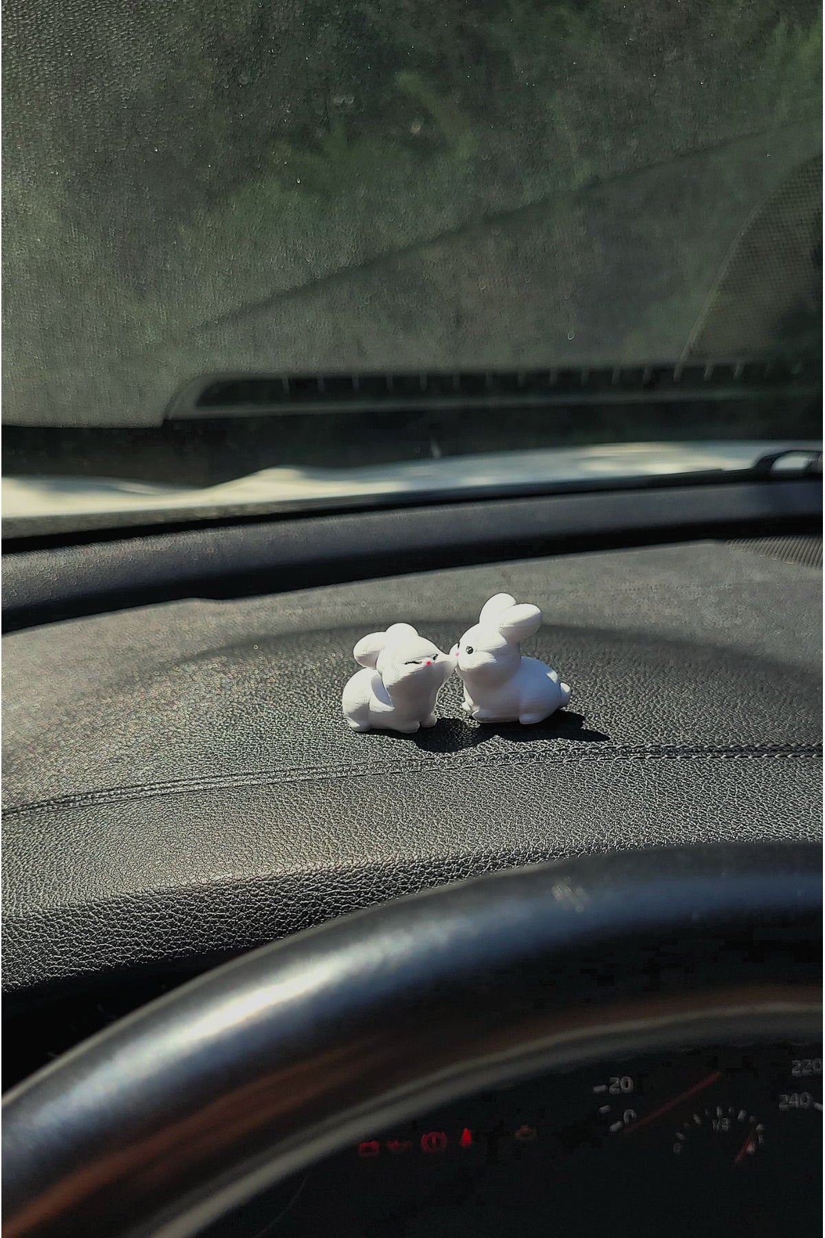 Genel Markalar Tatlı Tavşan Çift Sert Plastik Araba Süsü, Çift Hediye, Minik Süs, Tavşan Çift