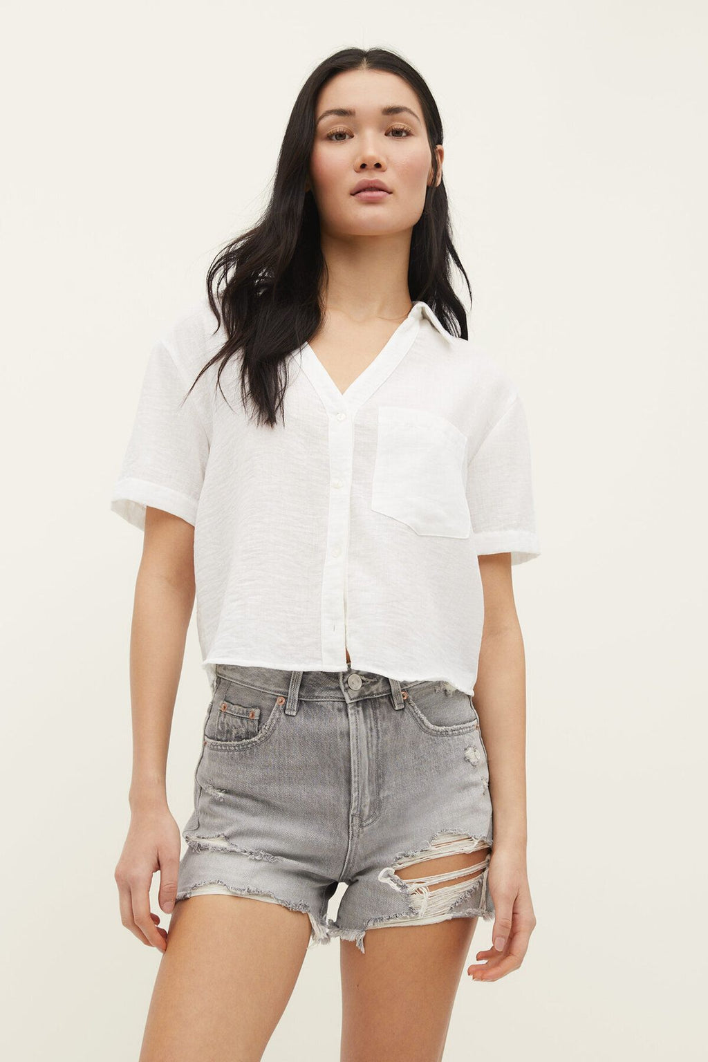 Stradivarius Distressed Denim Şort gri Yüksek Bel
