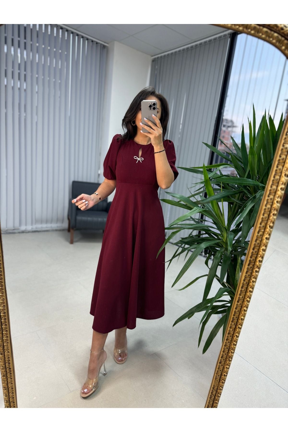 caddstore Fiyonk Broşlu Bordo Elbise