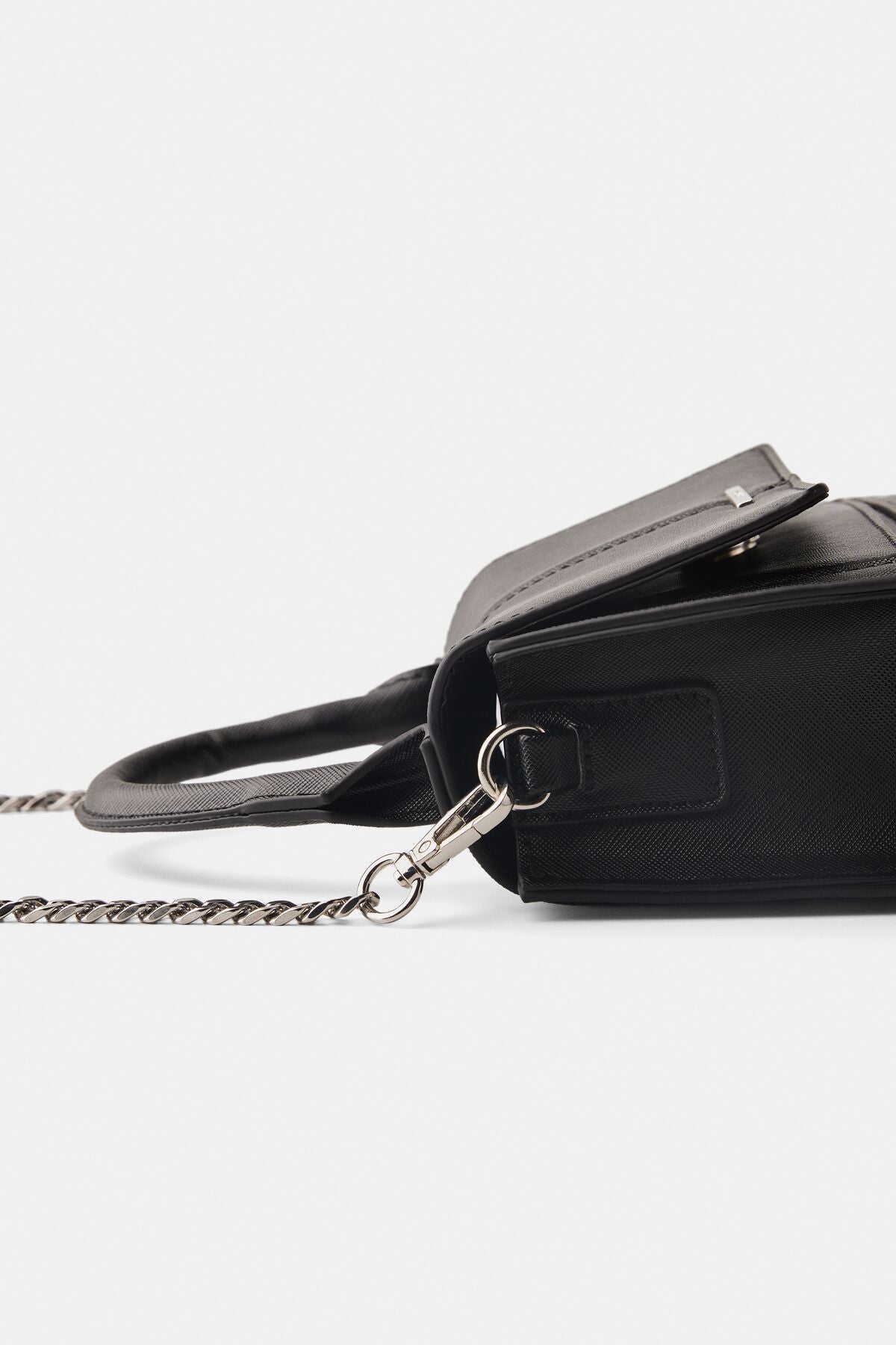 Bershka Saffiano çapraz askılı çanta - Görsel 4