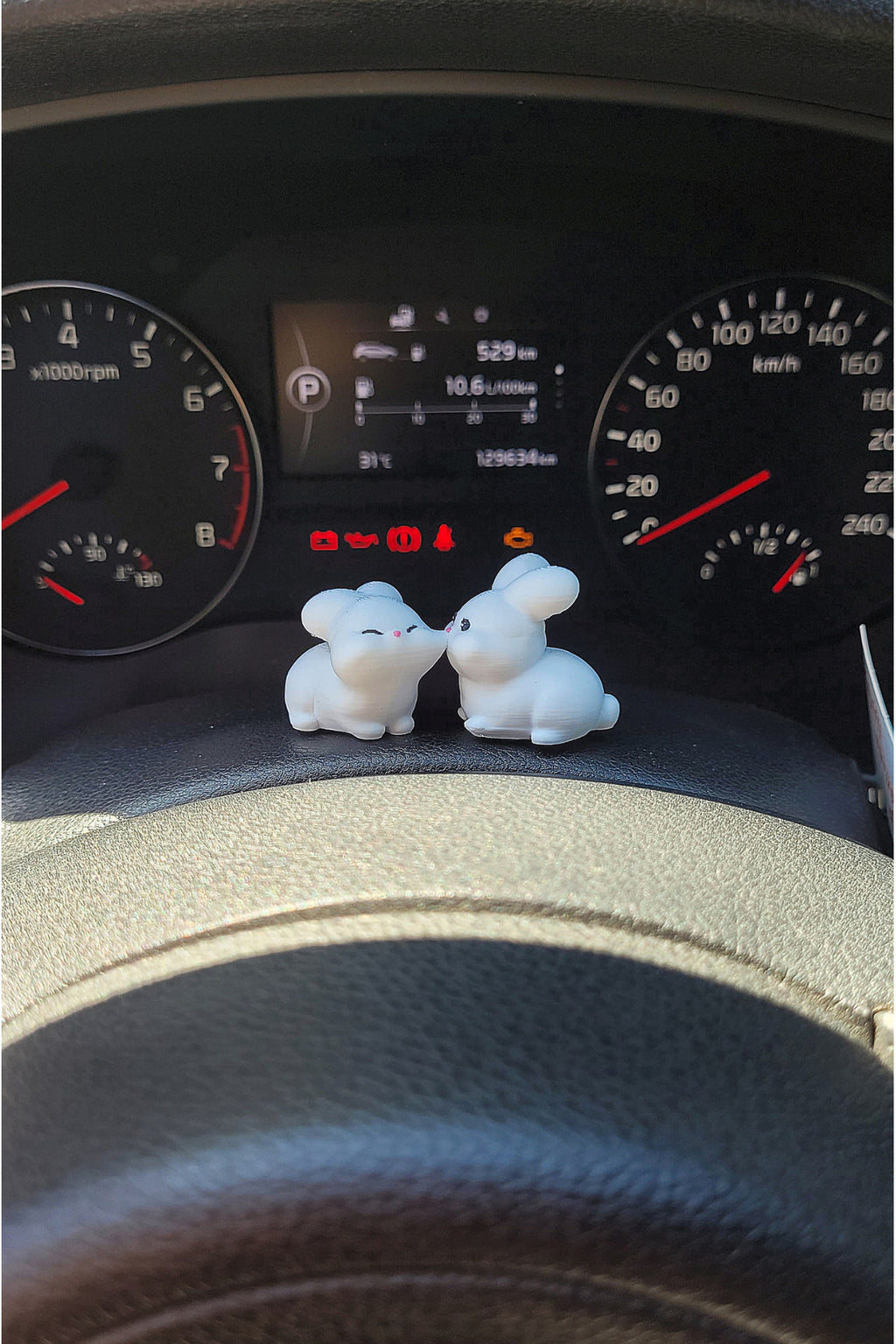 Genel Markalar Tatlı Tavşan Çift Sert Plastik Araba Süsü, Çift Hediye, Minik Süs, Tavşan Çift