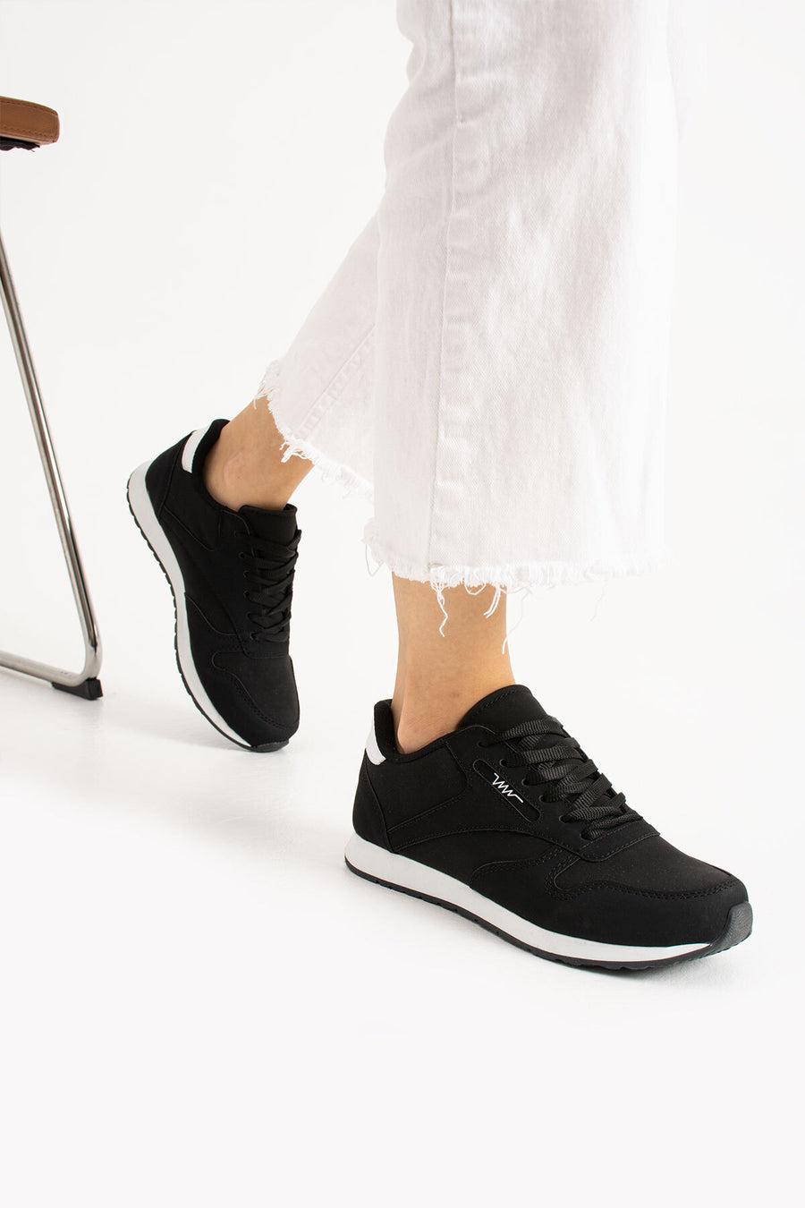 Peaker Club Peaker Sneaker Unısex Rahat Günlük Kullanıma Uygun Ergonomik Spor Ayakkabı - Siyah Beyaz
