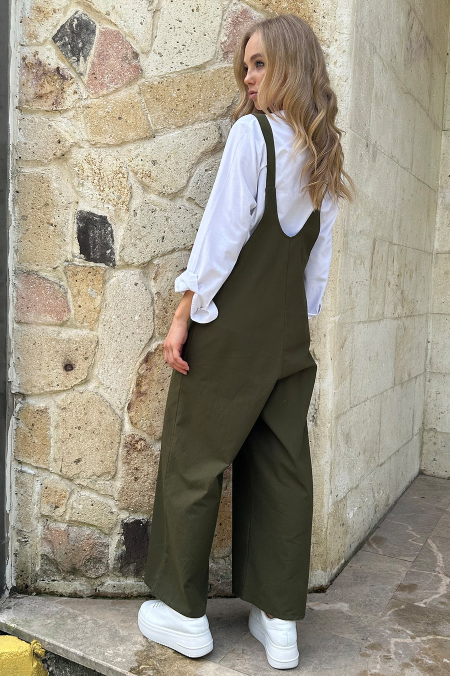 Trend Alaçatı Stili Haki Önü Cepli Askılı Gabardin Bahçıvan Tulum ALC-X12186 - Kahve