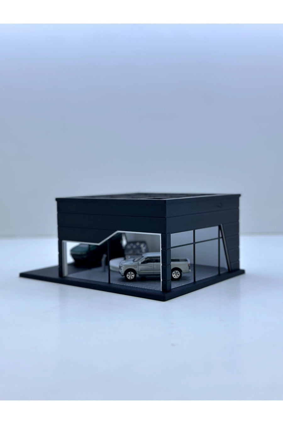 Butik 1/64 Ölçekli Siyah Renk Showroom Tasarımlı Diorama Araç Sergileme Garajı 3D Baskı
