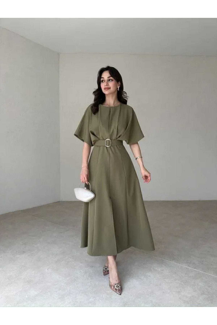 MODA DURAĞI KALİTELİ MİDİ ELBİSE YIRTMAÇ DETAYLI KEMERLİ - Kirmizi-C