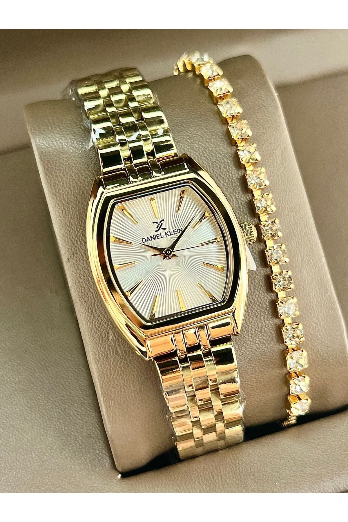 Daniel Klein Gold Kadın Saati.minimal,hafif Ve Şık Tasarım,çelikordon Ve Su Geçirmez Yıl Garanti