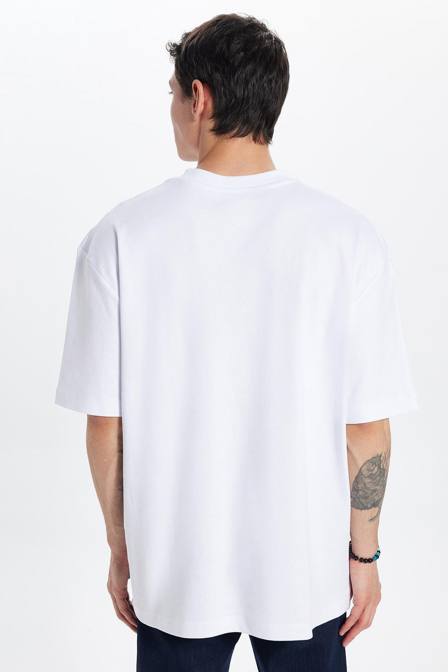 Tudors Unisex Oversize Geniş Kesim %100 Pamuk Yumuşak Dokulu Basic Bisiklet Yaka Beyaz Tişört - Siyah