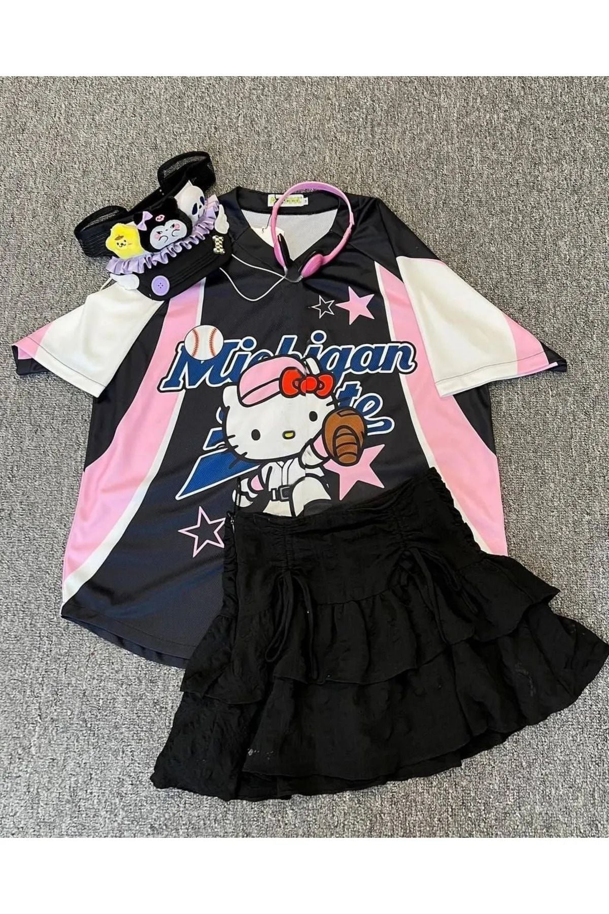 Freysu Shop Siyah Beyzbol Hello Kitty Forma Oversize