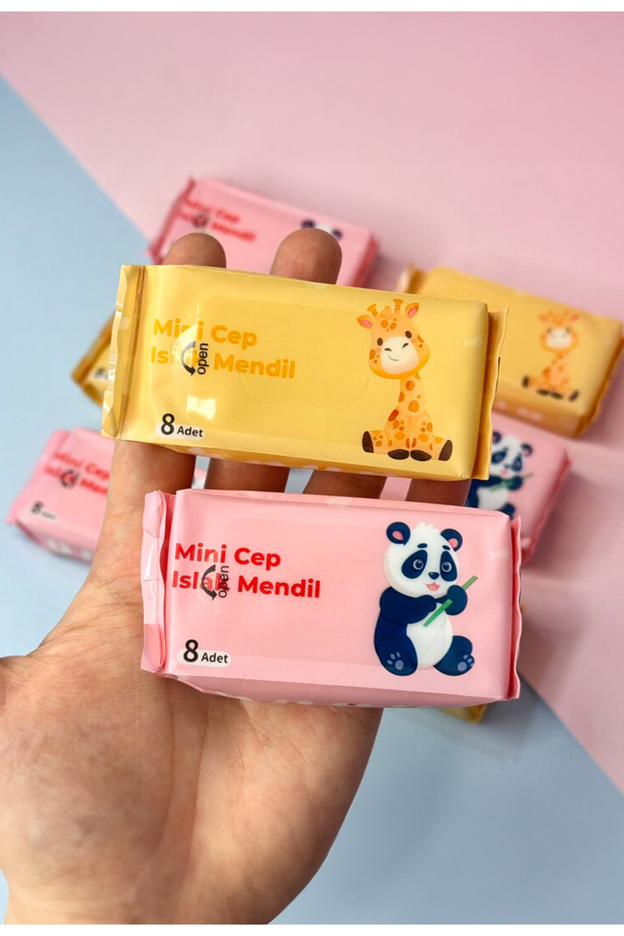 M&H 8 Adet Mini Islak Mendil - Çanta ve Cep Boyu Pratik Islak Havlu