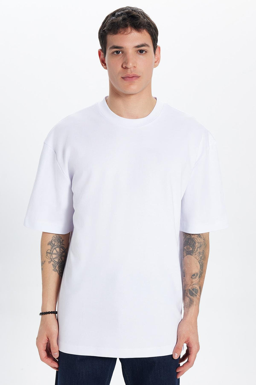 Tudors Unisex Oversize Geniş Kesim %100 Pamuk Yumuşak Dokulu Basic Bisiklet Yaka Beyaz Tişört - Siyah